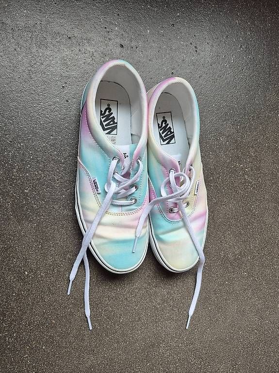Scarpe da uomo: Freizeitschuhe Regenbogenfarben VANS 41 – Usato da St. Gallen venduto da Amelie_73