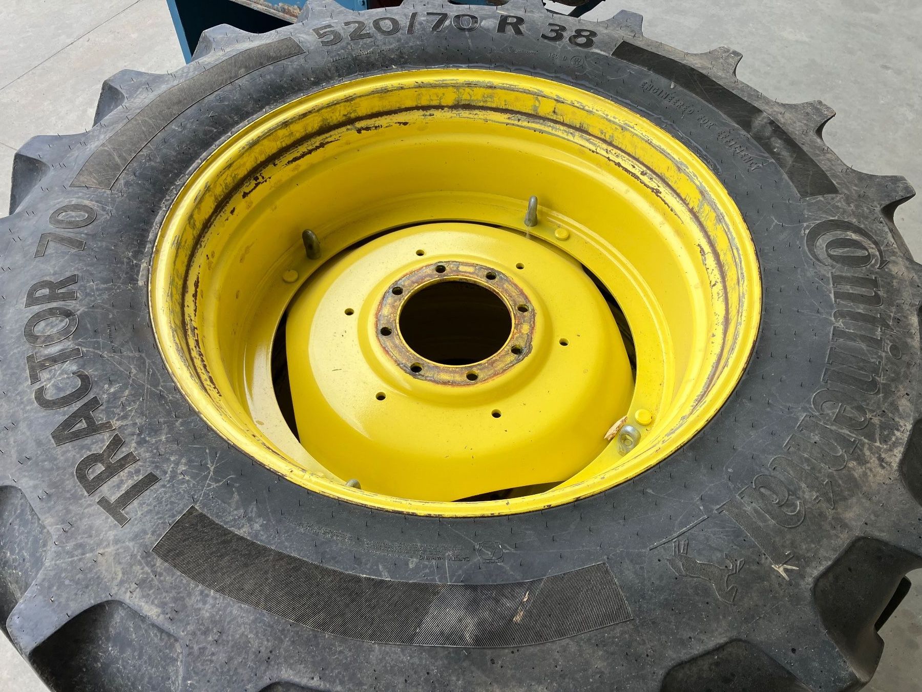John Deere Pneus & Roues: Räder John Deere 520/70 R38 – D'occasion à Grosswangen par werkstatt6022 2
