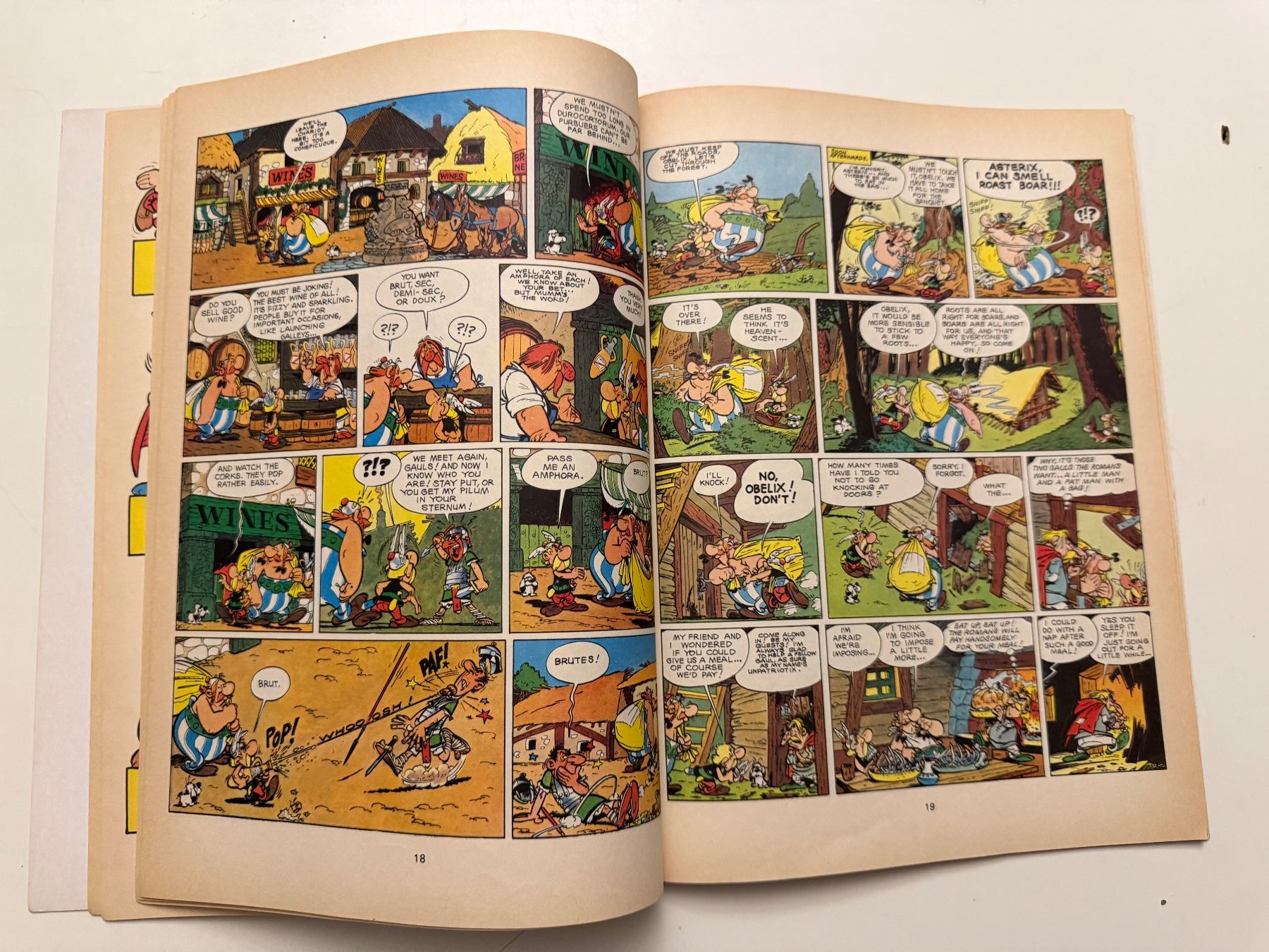 Fumetti: Asterix and the Banquet Softcover – Usato da Münsingen venduto da Ganjam 6