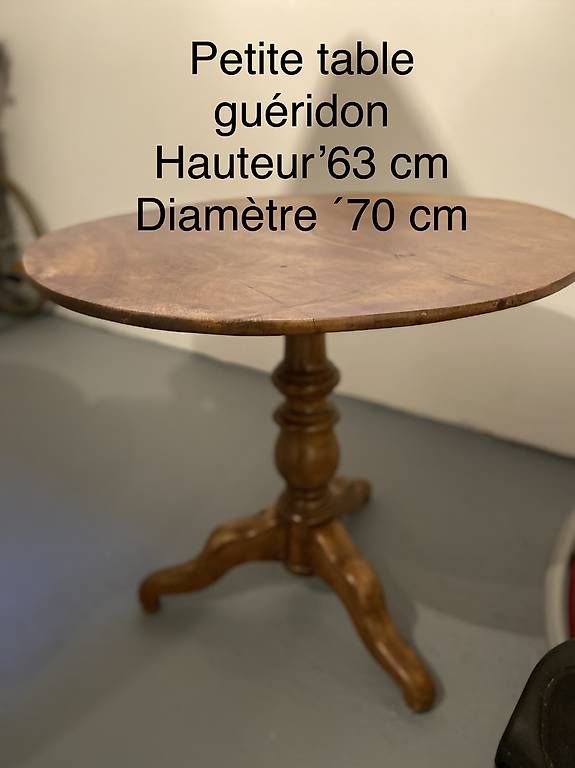 Tische: Lot table guéridon et chaise – Gebraucht aus Peney-le-jorat von ale_ql5f
