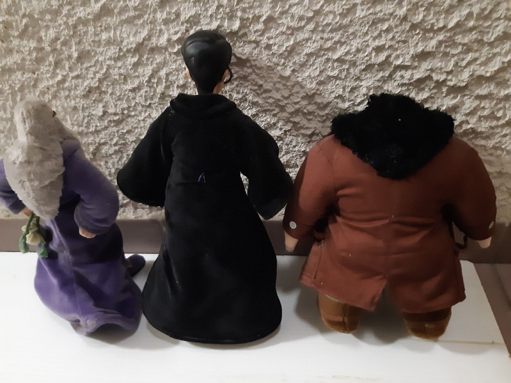 Puppen: Figurines Harry Potter Dumbledore Hagrid Peluches 30cm – Gebraucht aus Genève von dieudedieu 4