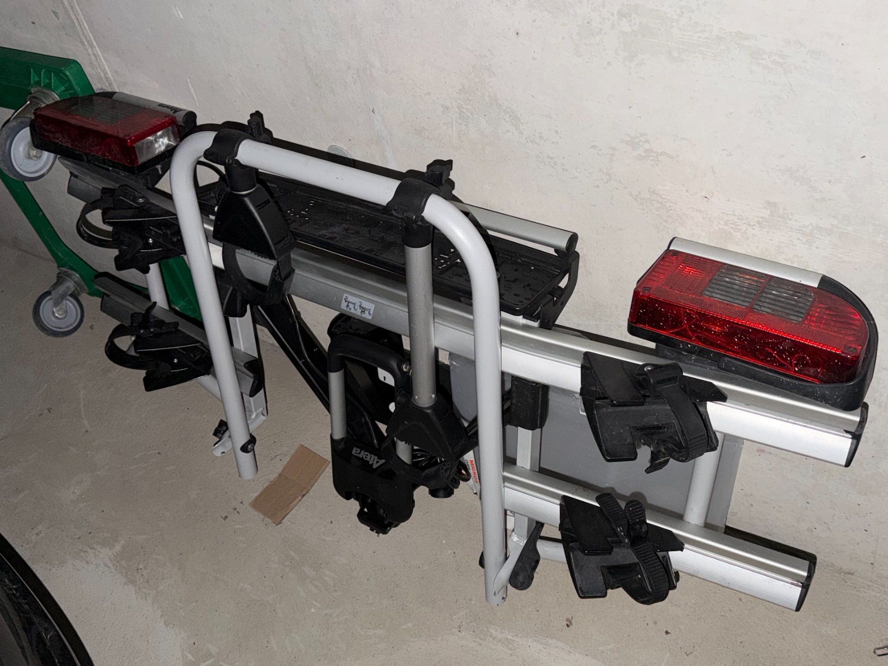 Anhängerkupplungen: Fahrradträger Auto – Gebraucht aus Kölliken von Rnini