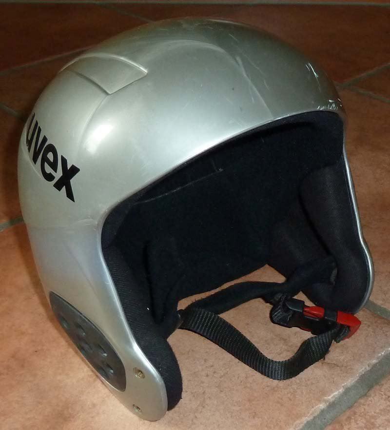 Uvex Caschi: Skihelm Gr 48-50 Uvex – Usato da Ruggell venduto da Dolce9
