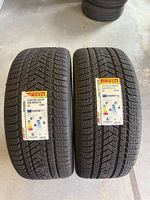 Winterreifen 285/40R22 Pirelli 