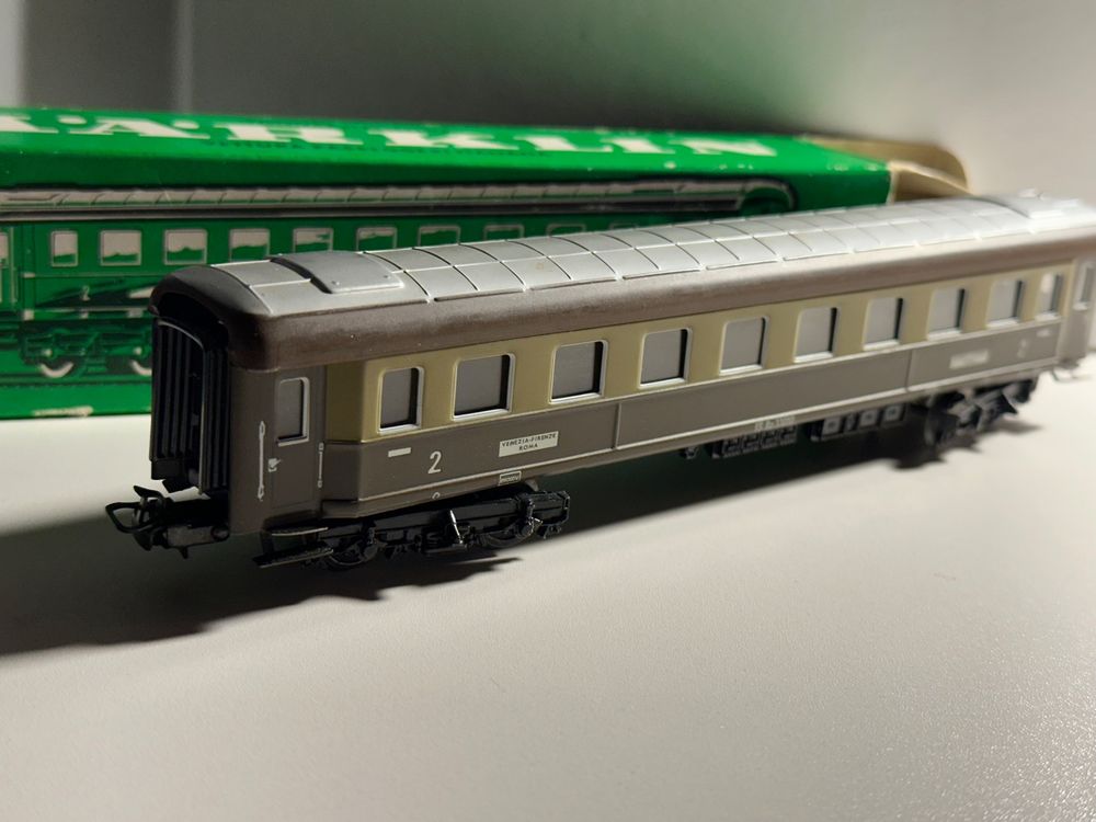 Märklin H0 Konvolut Personenwagen 2.Kl. grün Personenwagen Bz 33010