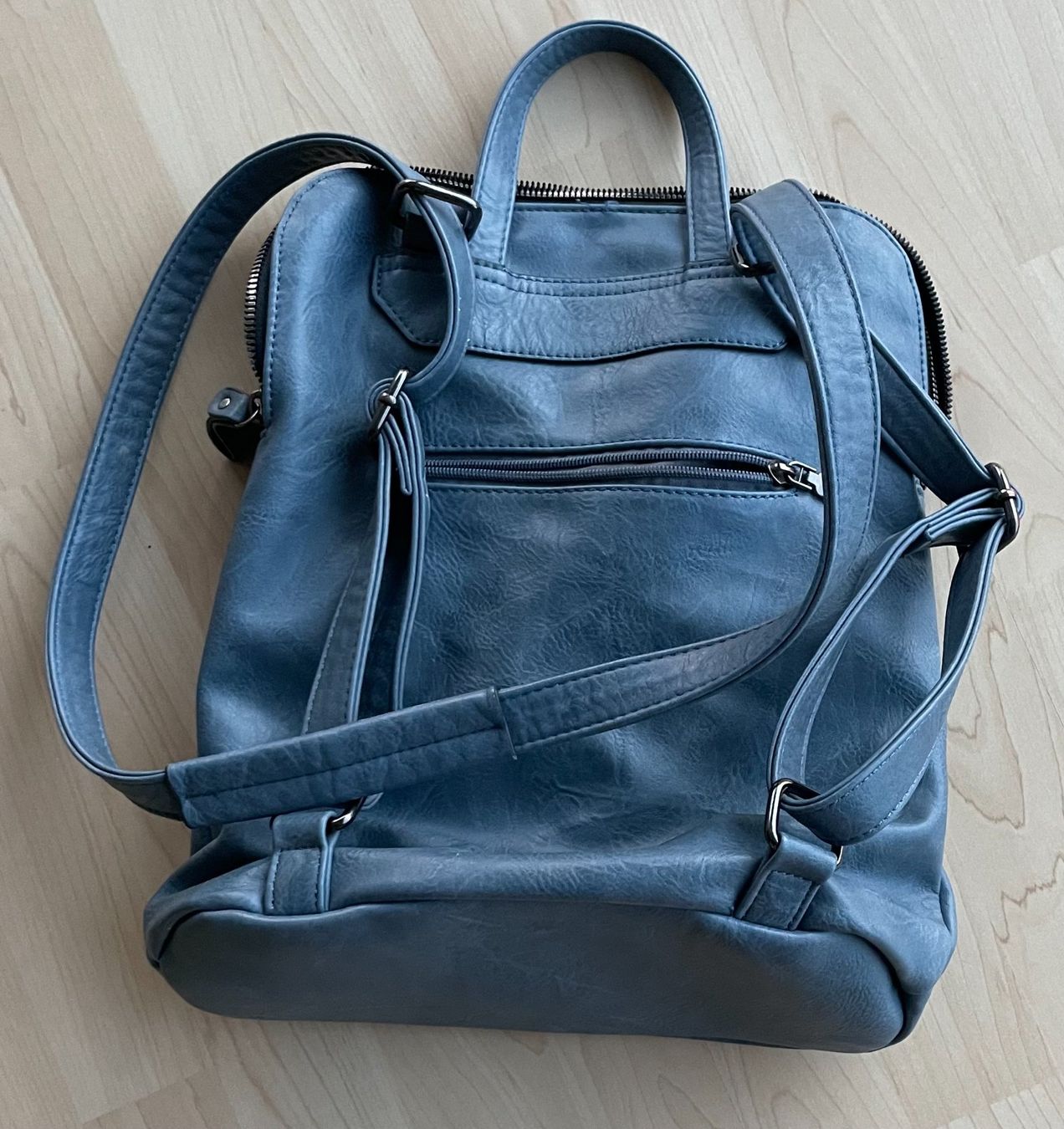 Zaini: Lederrucksack/-tasche, robust, edel, elegant, sportlich, uni – Usato da Amriswil venduto da fit8580 3