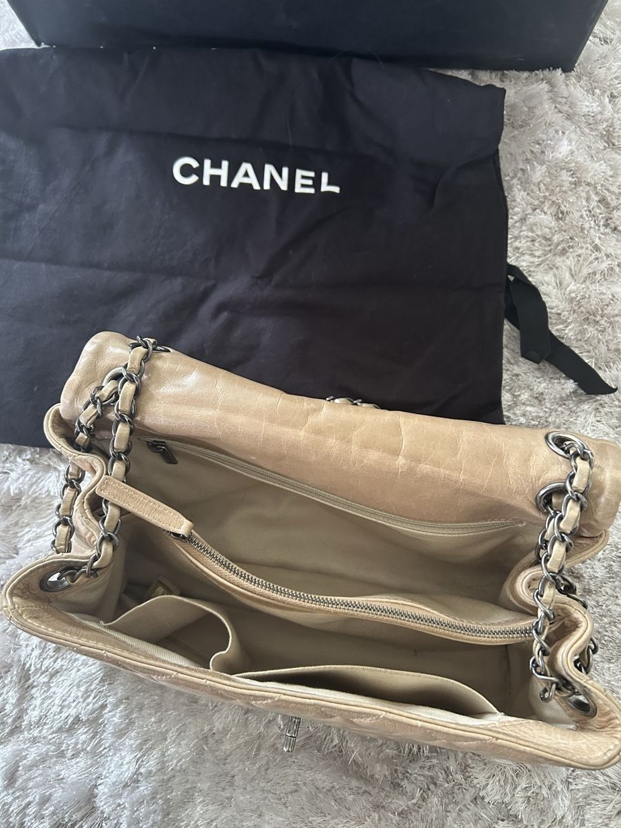 Chanel Borse da donna: Chanel Tasche beige mit Zertifikat, top Zustand – Usato da Oberrieden venduto da Mlew 3