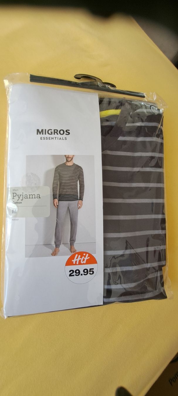 Pigiami: Pyjama NEUF, JAMAIS PORTE taille M – Nuovo e nell'imballaggio originale da Meyrin venduto da gazon02