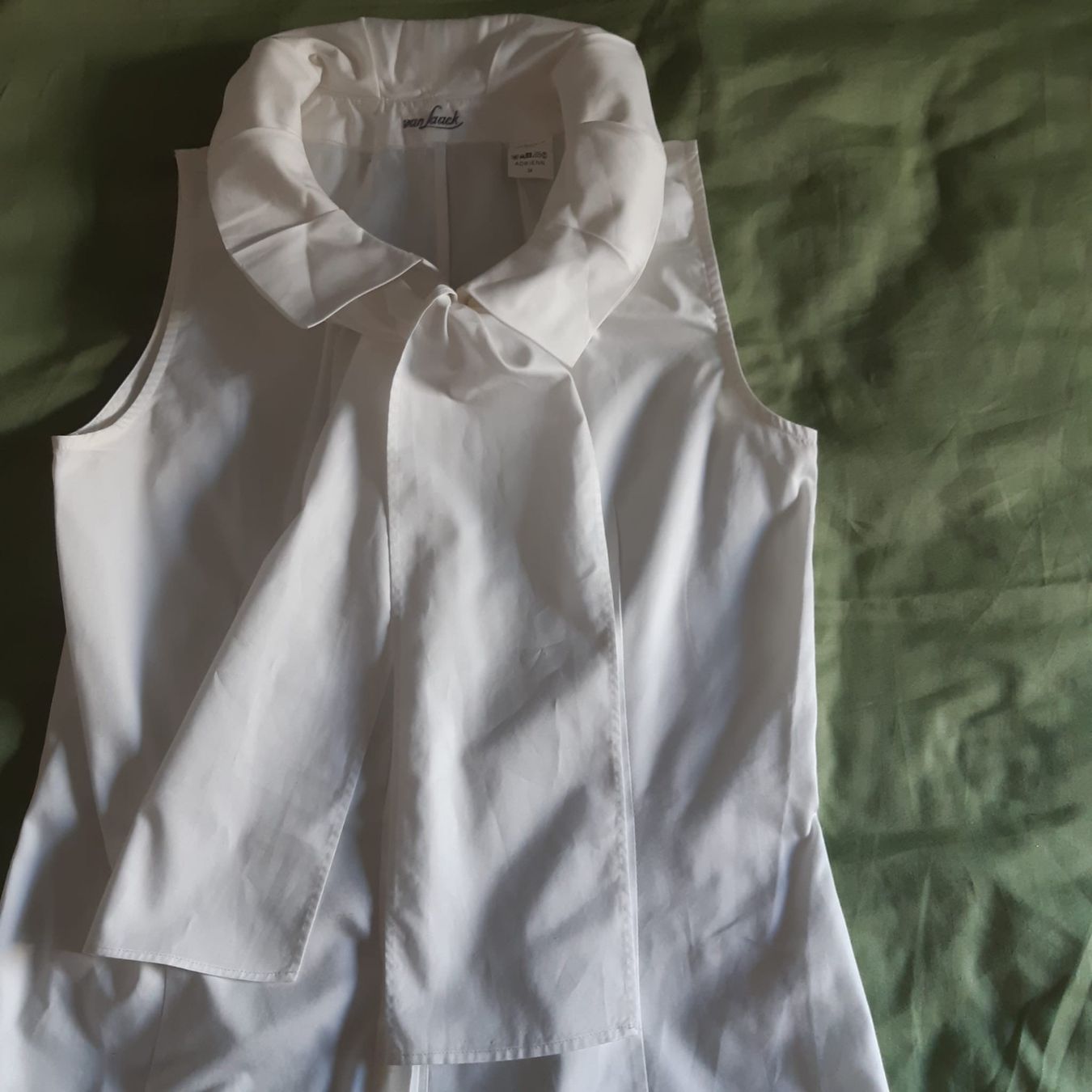 Van Laack Camicette: 1 Bluse der Marke Van Laack Gr. 34 – Usato da Luzern venduto da Sontru 2