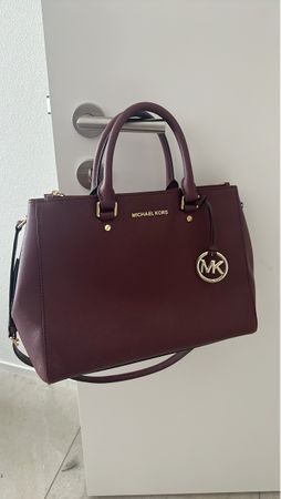 Elegante Michael Kors Tasche in Bordeaux - Top Zustand!