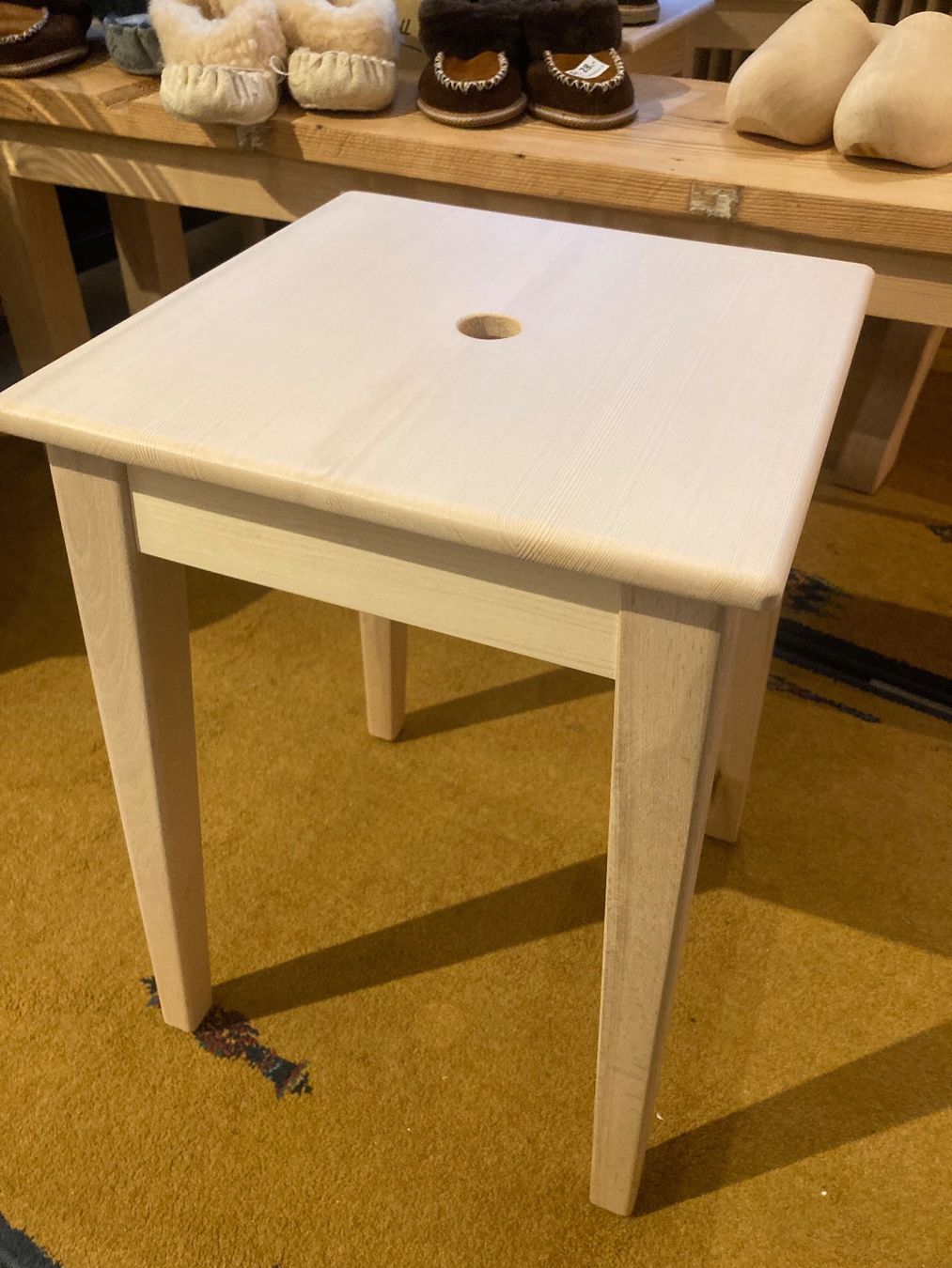 Sgabelli: Taburettli gross Swiss Made – Nuovo e nell'imballaggio originale da Erlenbach im Simmental! venduto da Simmentaler-Perlen 1