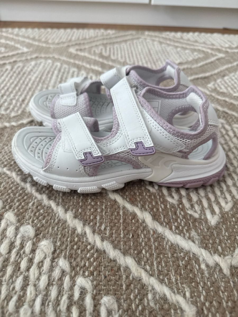 Elefanten Schuhe für Mädchen: Trecking Sandale 31  – Gebraucht aus Rotkreuz von meninaa