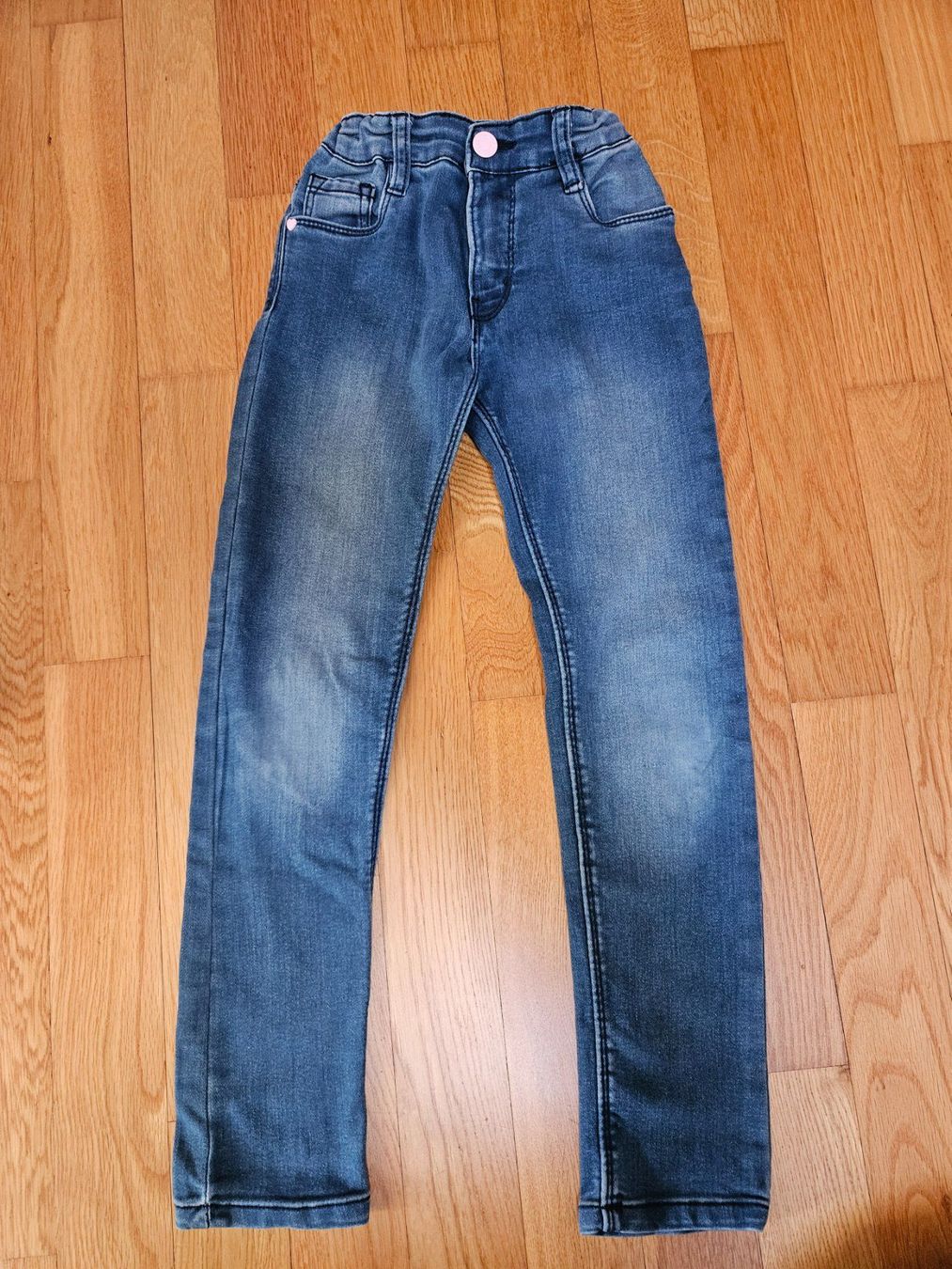 Pantalons: Mädchen Jeans 122 – D'occasion à Hünenberg par lexli06