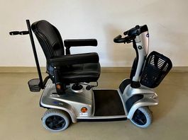 E-Scooter Seniorenmobil "Invacare Leo"