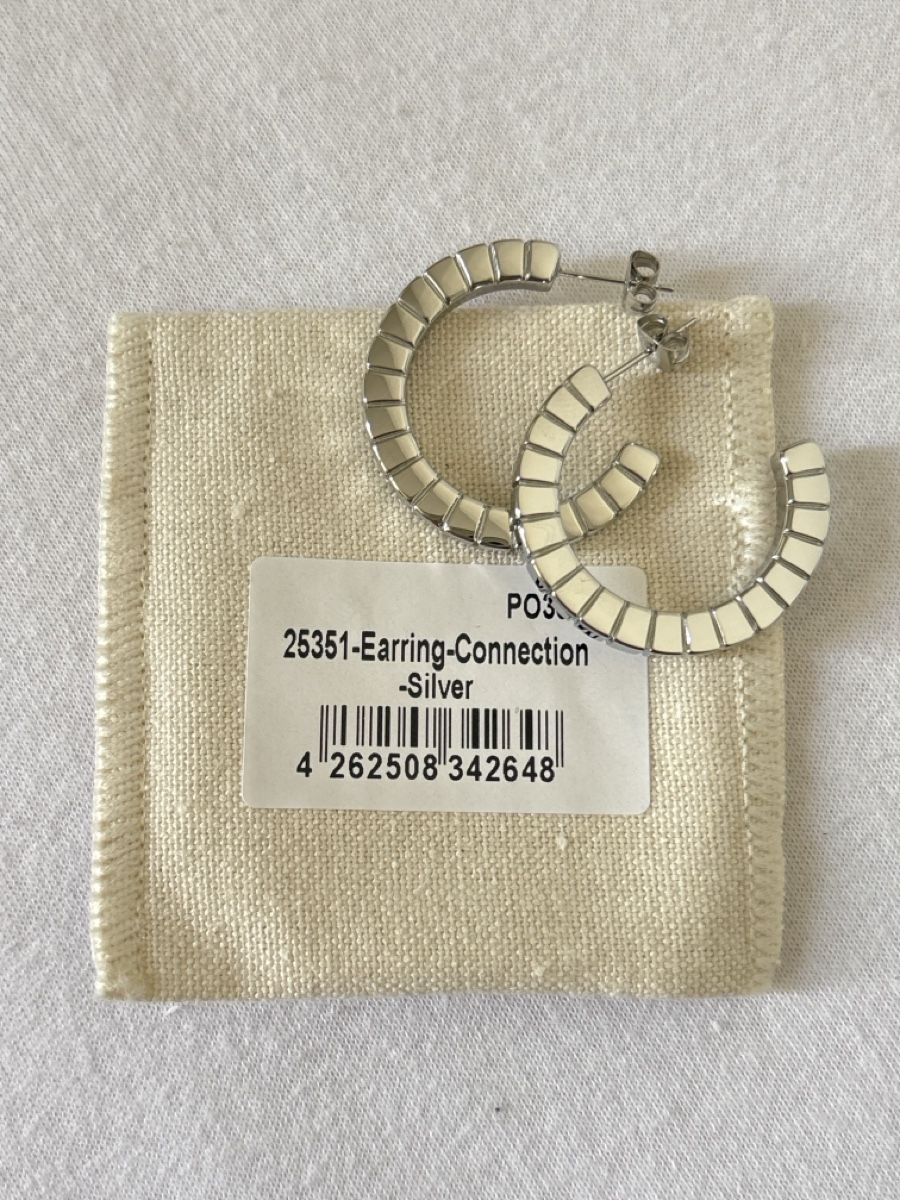 Purelei Orecchini pendenti & Orecchini a lobo: Purelei Hoop Earrings Silver Color - Never Worn – Nuovo (secondo la descrizione) da Zollikon venduto da ely.p 1