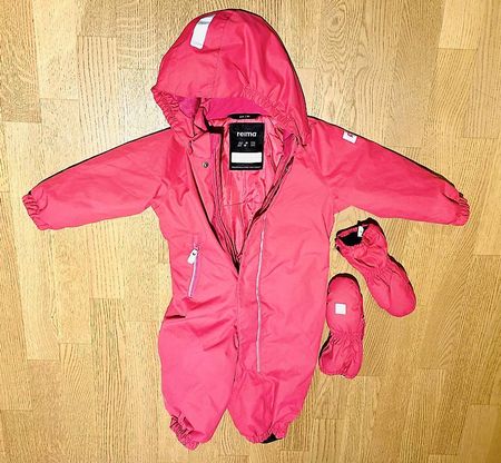 Reima Schneeanzug Gr 80 mit Handschuhen