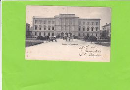 Genève-L'Université--belebt