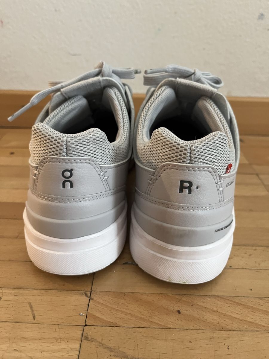 On Damenschuhe: On Schuhe The Roger Advantage Gr. 6.5 – Gebraucht aus Zürich von Ane-g 1
