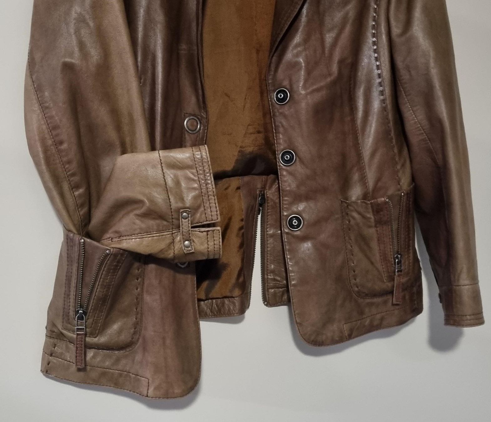 Vestes: Beige Lederjacke Julia S. Roma – D'occasion à Uetliburg SG par mafrey63 2