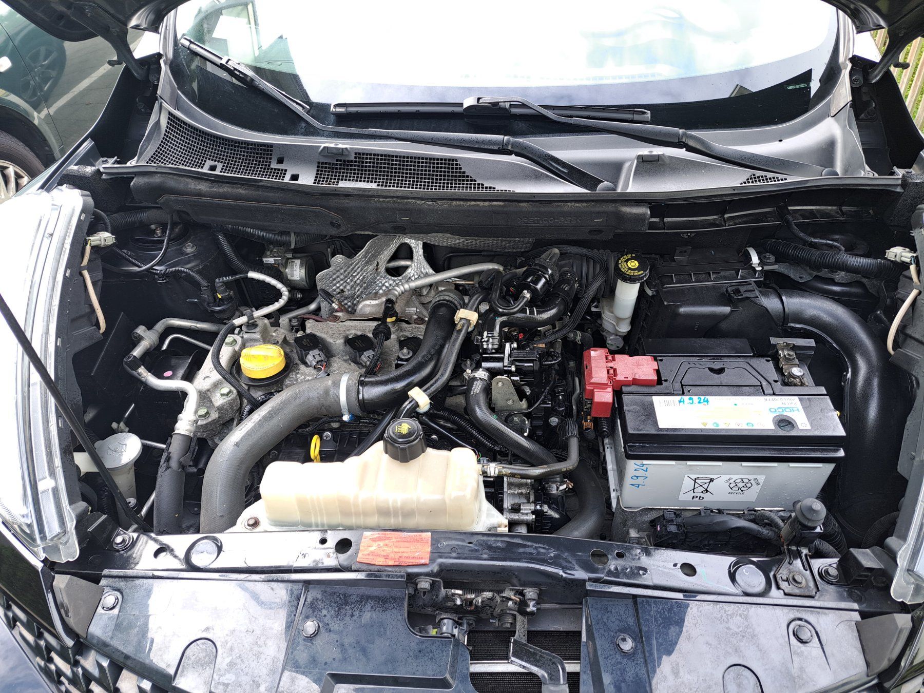 Nissan Automobili: Nissan Juke 1.2 DiGT  2015 121000km – Usato da NEUHAUSEN venduto da milagros 6