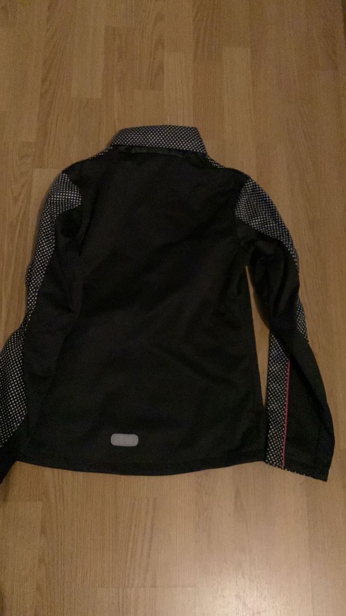 Jacken: Jacke – Gebraucht aus Affoltern am Albis von tam_5vn5 1