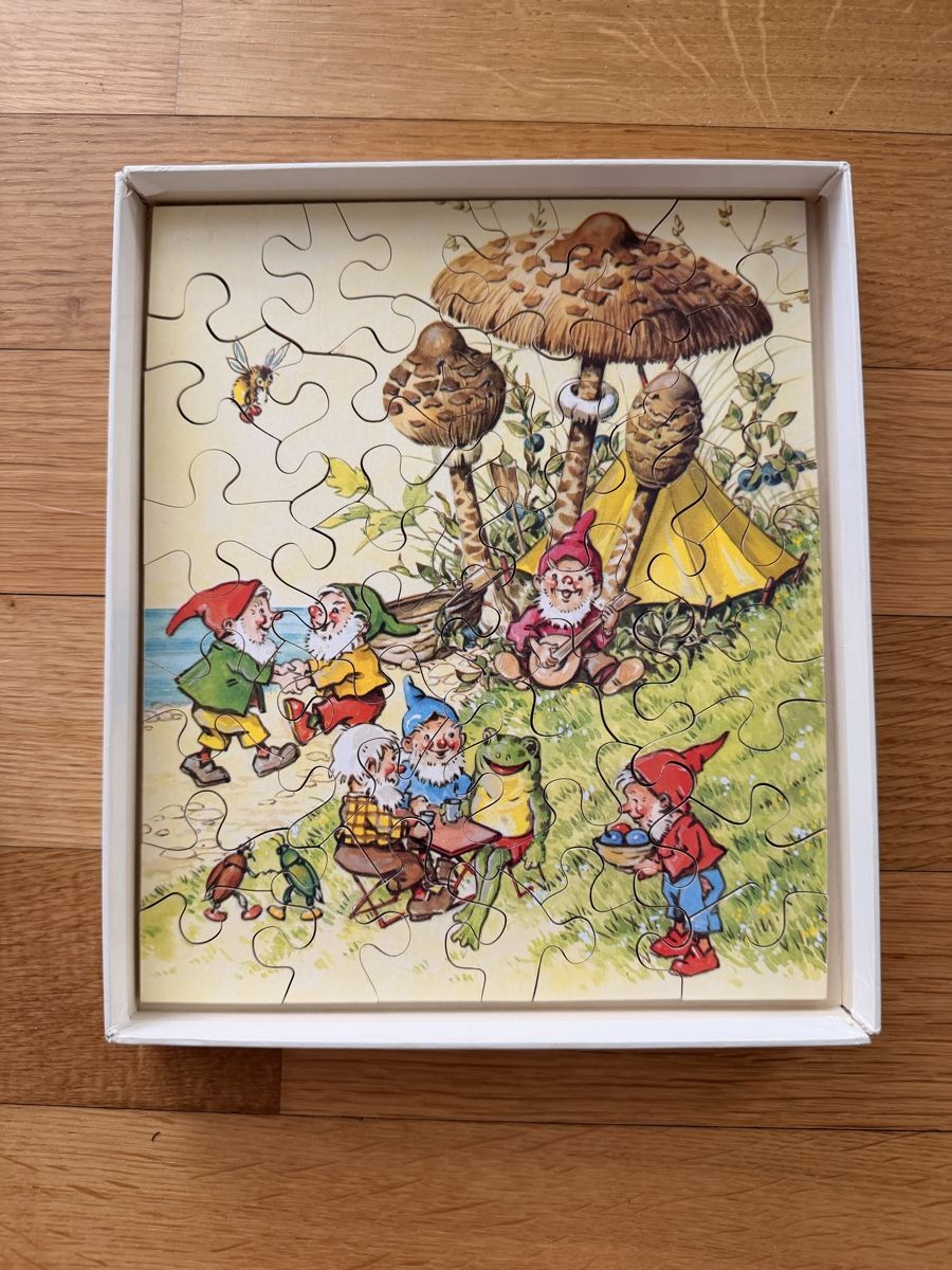 Puzzle: altes Holzpuzzle mit Zwergen – Usato da Oberglatt ZH venduto da Mely12 1