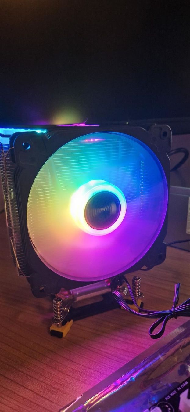 Componenti elettronici: Intel Chipsatz-Prozessor-Kühler – Usato da Villaz-st-Pierre venduto da BIstroide 1