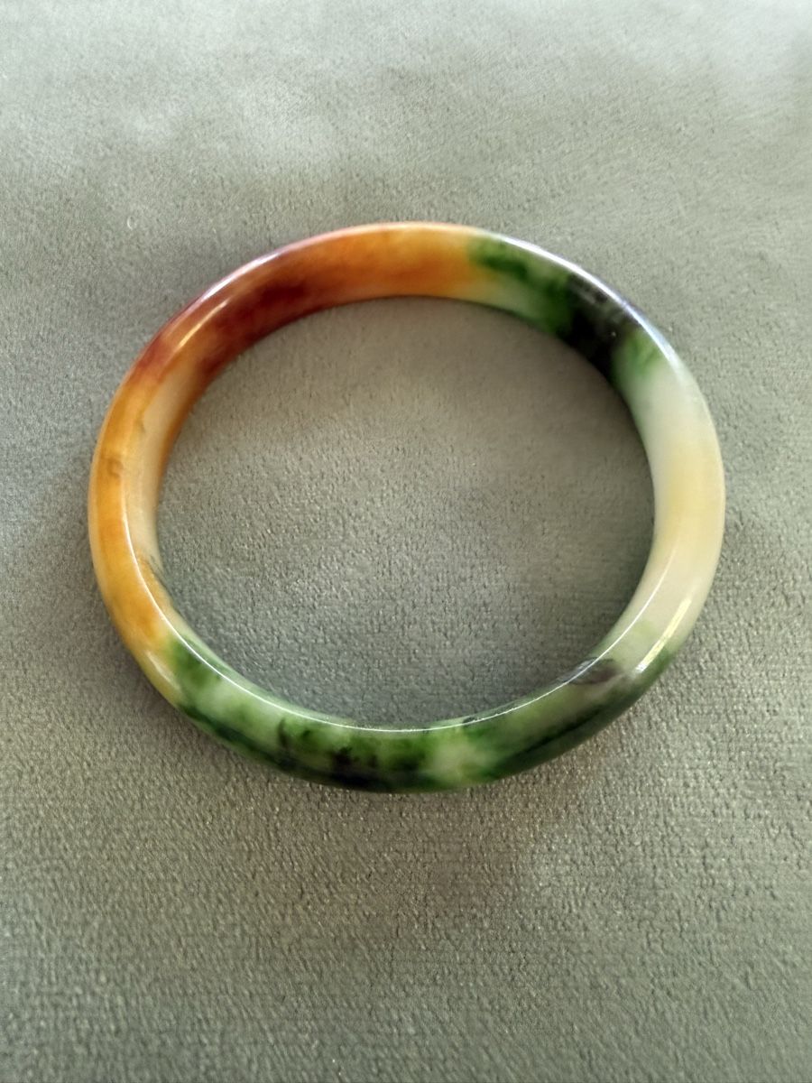 Bracelets: Jade Armreif mehrfarbig – D'occasion à Urdorf par Chapar
