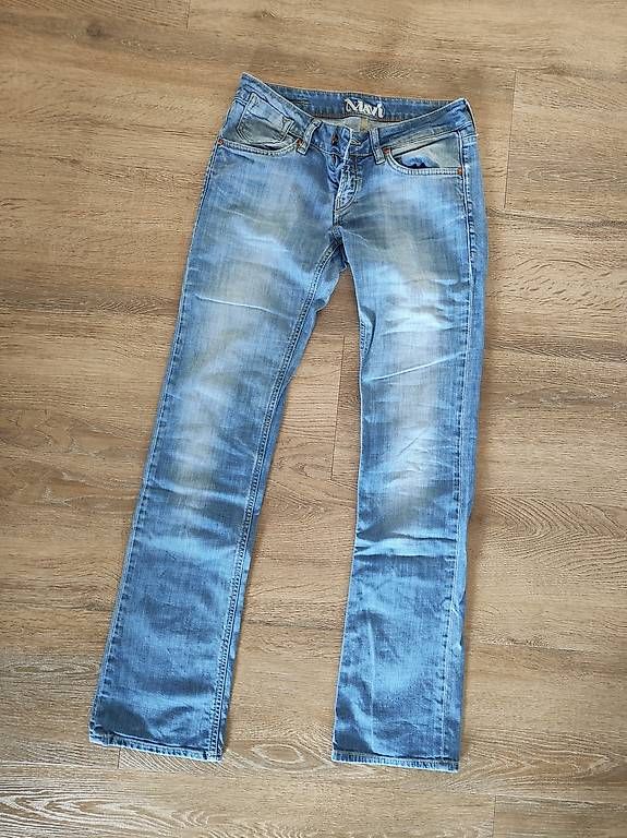Jeans: Jeans Mavi Olivia 27/34 – Usato da Flüelen venduto da pri_7p8g 2
