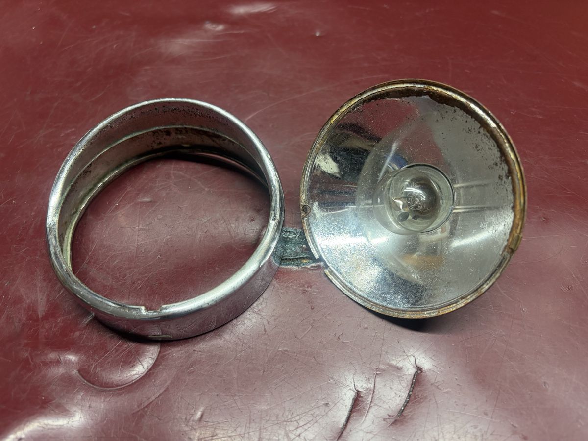 Parti ricambio per ciclomotori: Mofa Eierlampe Lampenring Reflektor – Usato da Latterbach venduto da Bbutz98