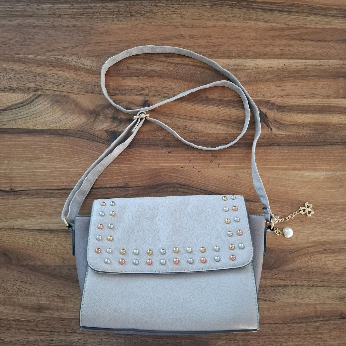 Taschen für Damen: Damen Handtasche, grau – Gebraucht aus Sisseln AG von Tropea4334