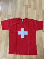 Rotes T-Shirt mit Schweizer Kreuz – Grösse L – Sommerliche F