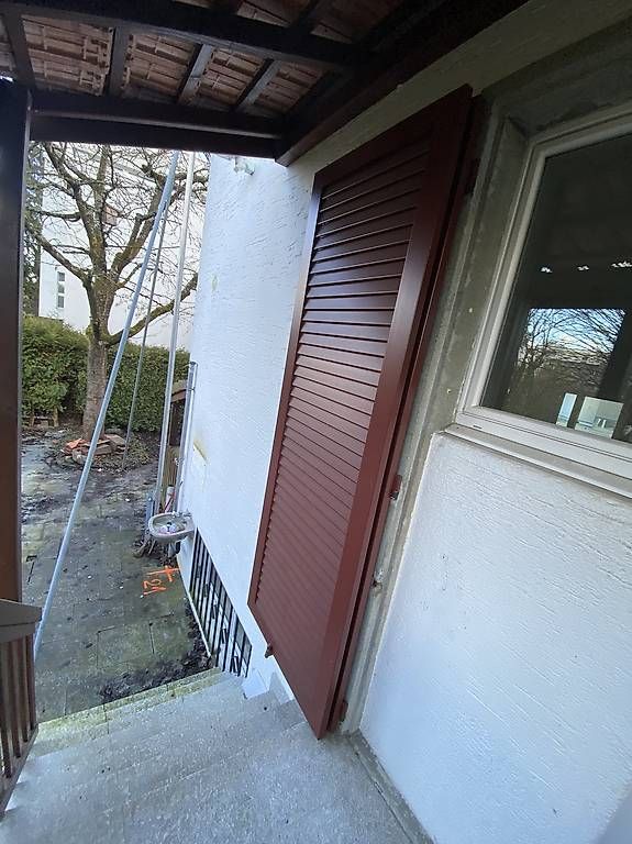 Persiane: Fensterläden Aluminium  – Usato da Zürich venduto da odar66 3