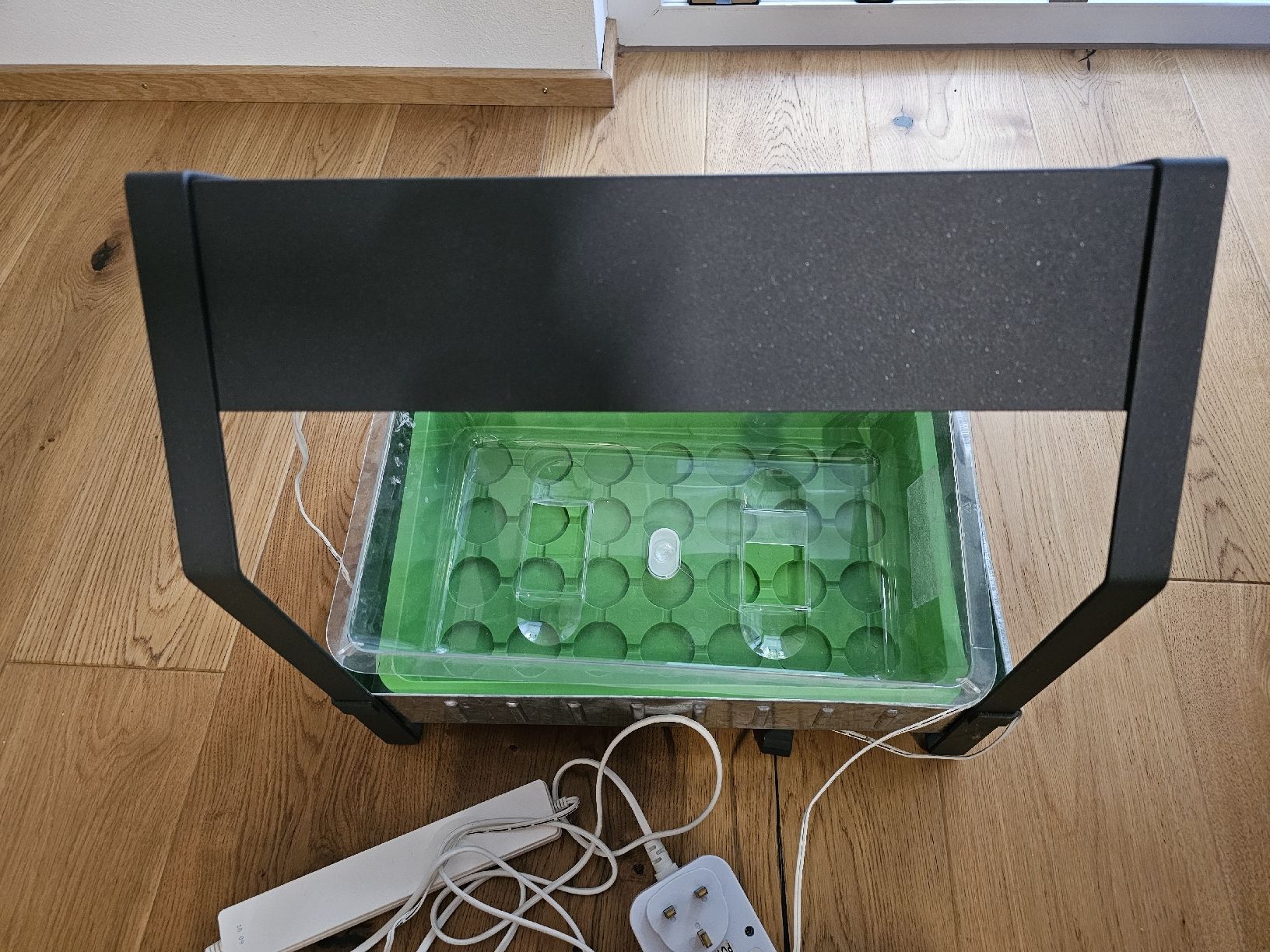 Altro: Hydroponics Gewächshaus – Usato da Basel venduto da vel_w2tr 1