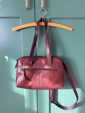 Braune Lederhandtasche Spikes and Sparrow – Herbstchic!