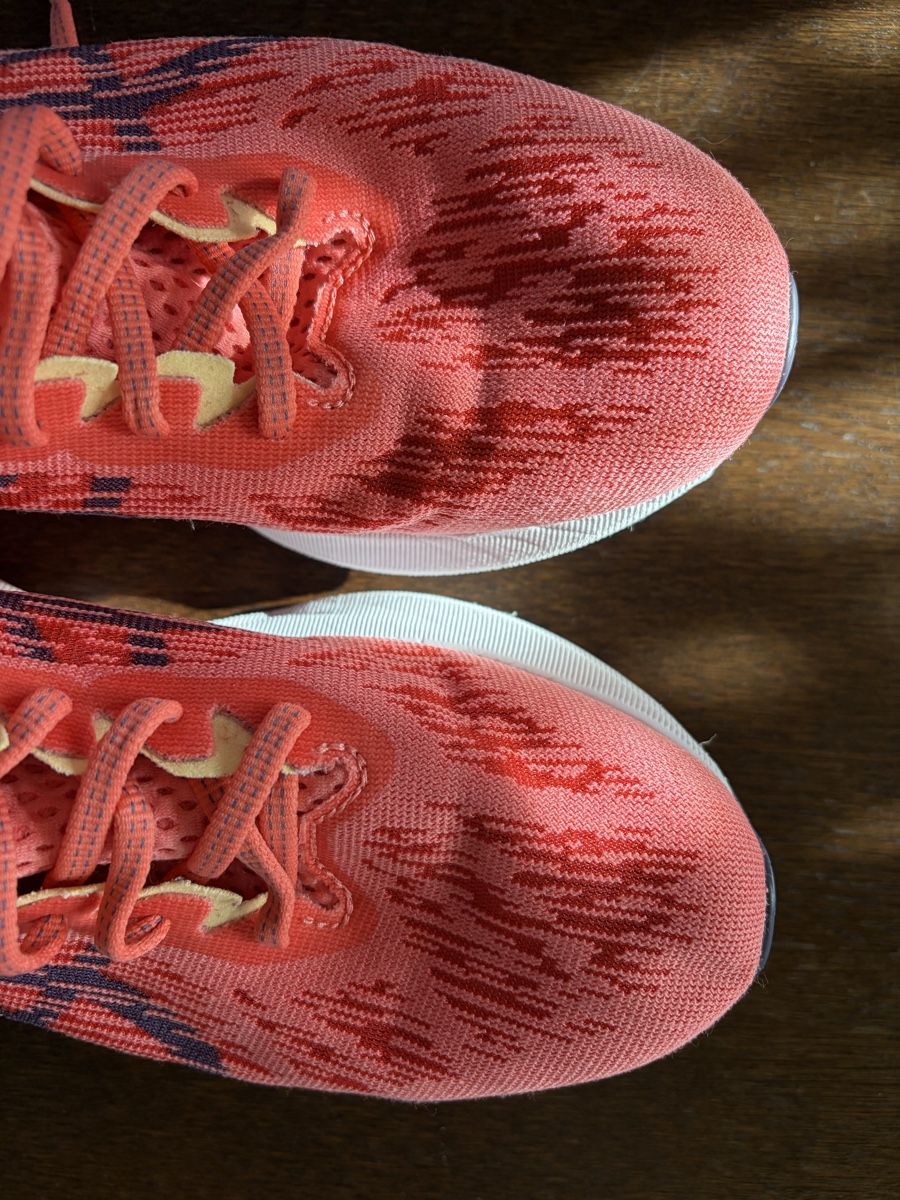Asics Scarpe da donna: Asics Laufschuhe – Usato da Hauptwil venduto da BernadettS 1