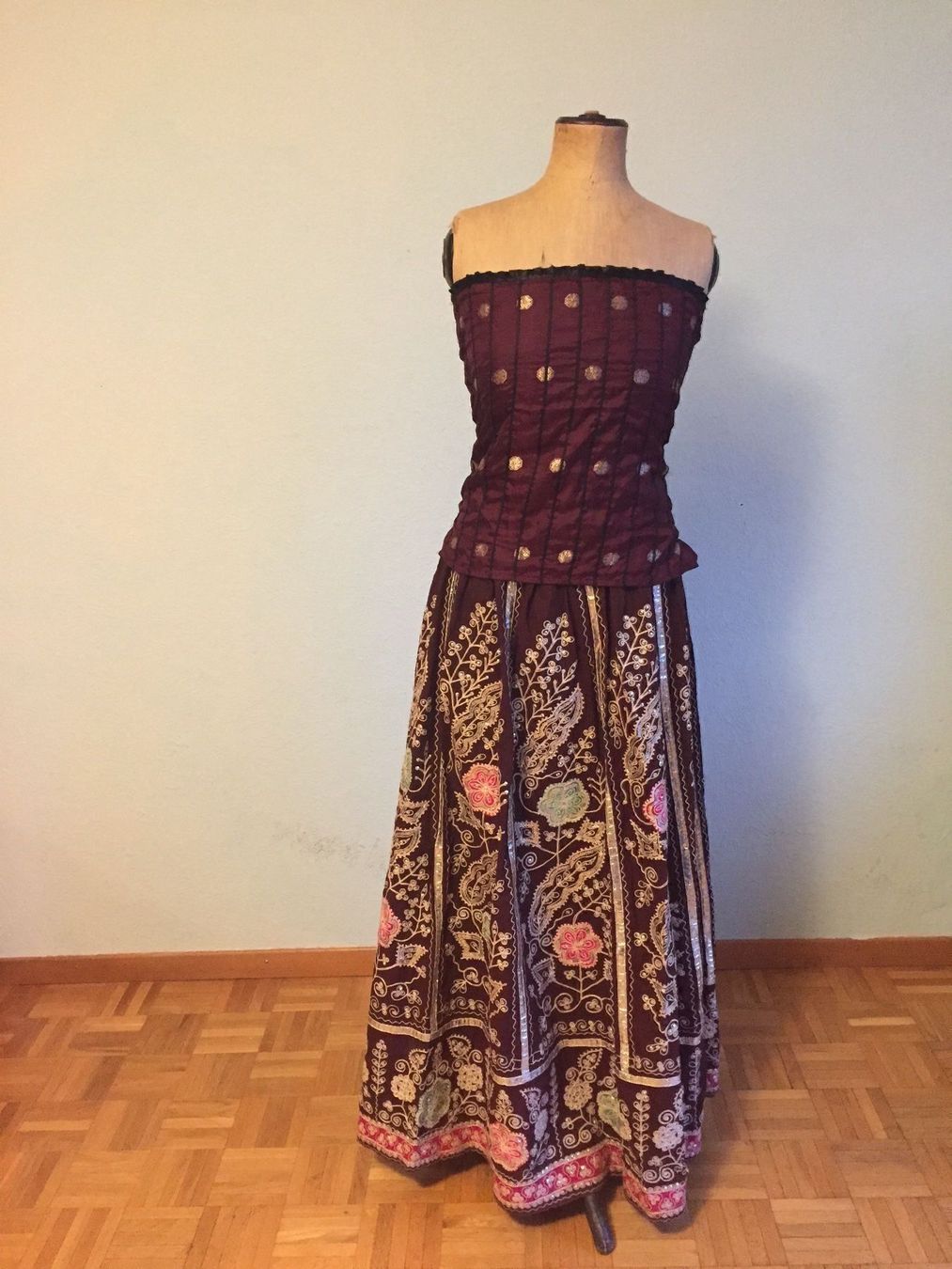 Vestiti: Ensemble indien taille m – Usato da Genève venduto da ct_fqr8