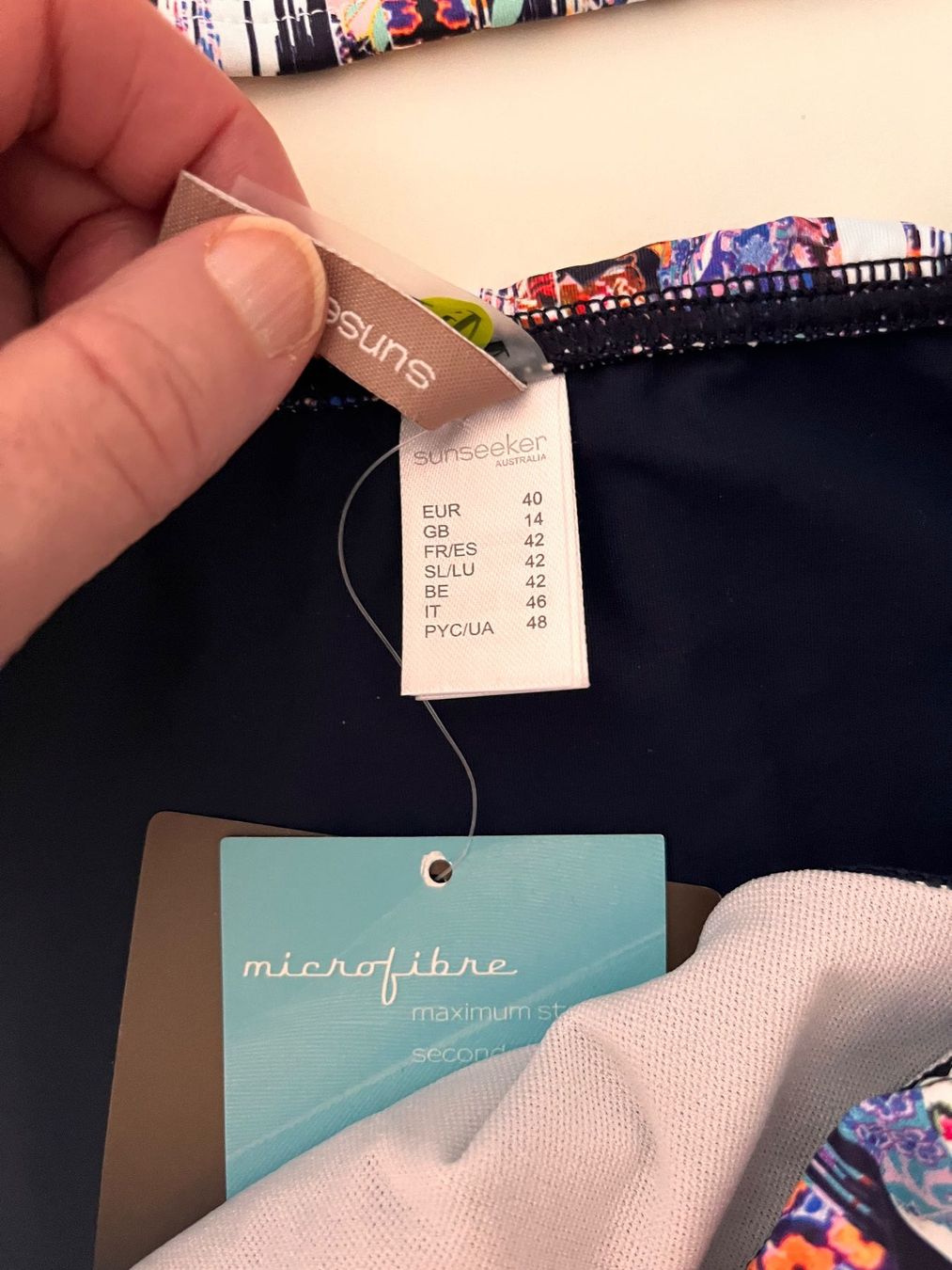 Sunseeker Badekleider & Bikinis: SUNSEEKER, Tankini, Grösse 38C, Dunkelblau mit Muster – Neu und originalverpackt aus Rudolfstetten von gst_g7xl 7