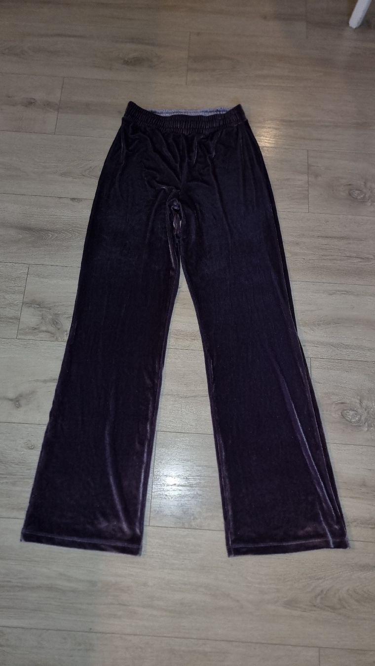 Pantaloni: Samthose, Lila, Gr. S neuwertig  – Nuovo (secondo la descrizione) da Wigoltingen venduto da Zuckerfee84