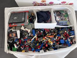 Ca. 14kg Lego in Kartonkiste 