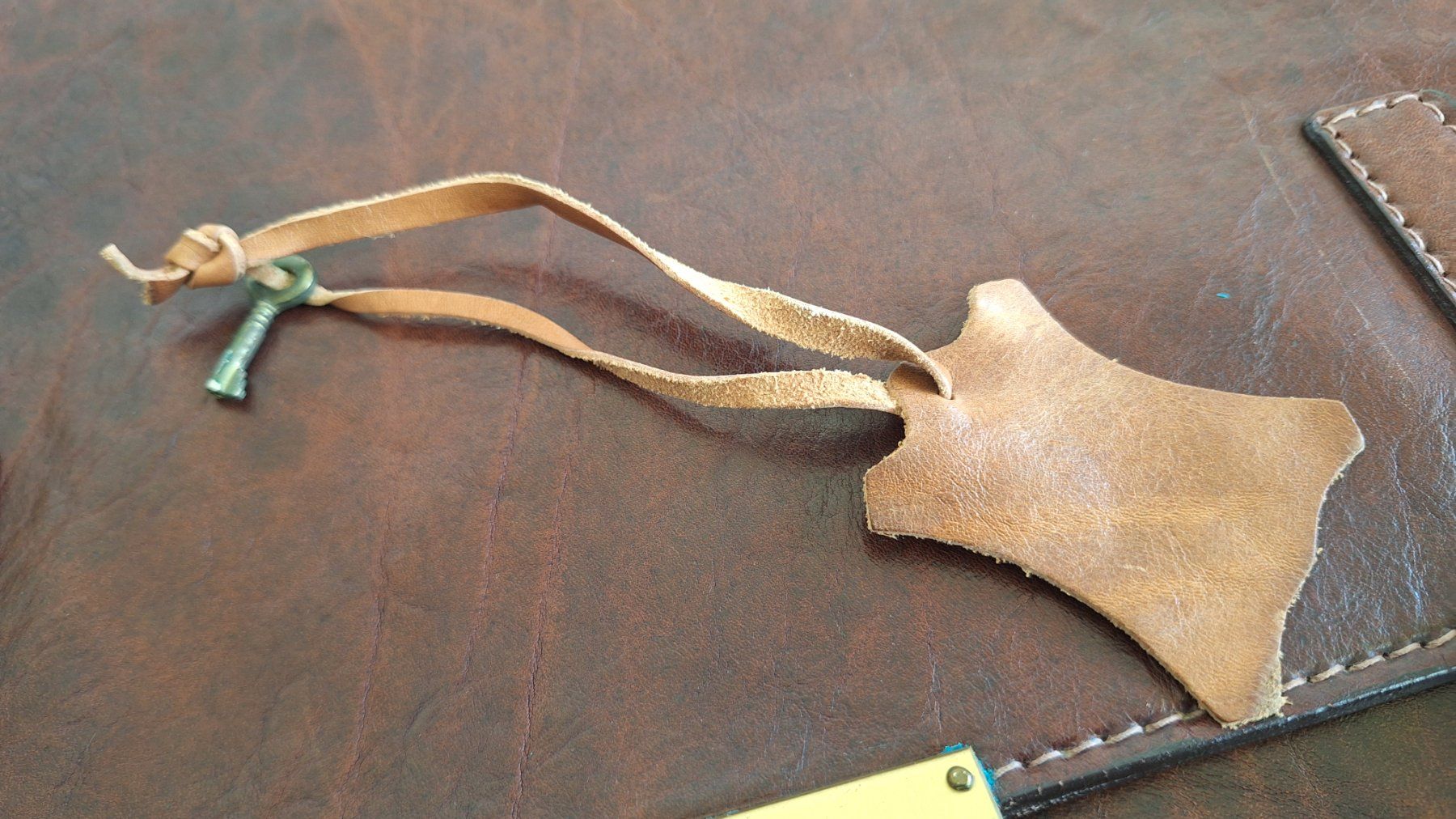 Koffer & Taschen: The Brige, Ledertasche / Aktentasche – Gebraucht aus Weinfelden von Yenas10 6