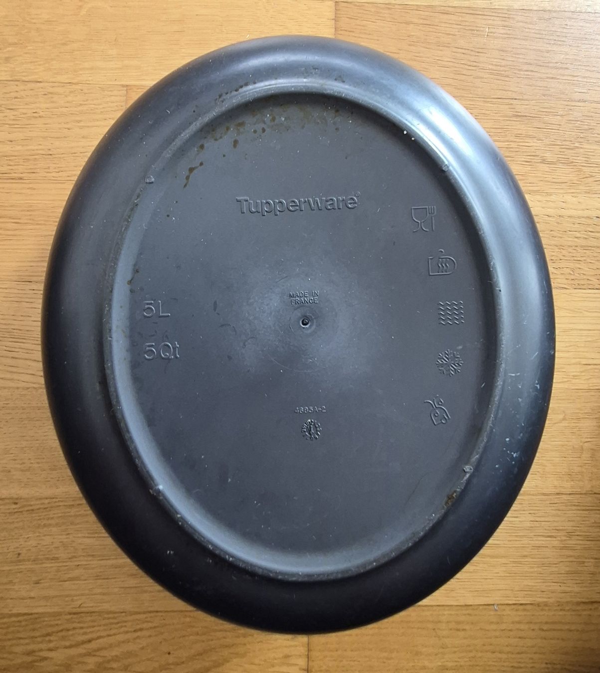 Tupperware Teglie da forno: Tupperware Auflaufform Oval 5L guter Zustand – Usato da Kradolf venduto da lad_f8ny 2