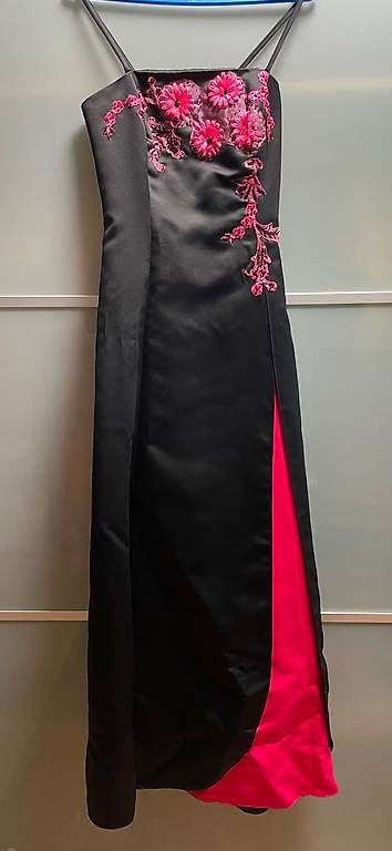 Robes: Ballkleid – D'occasion à Rüfenach AG par Trompetra