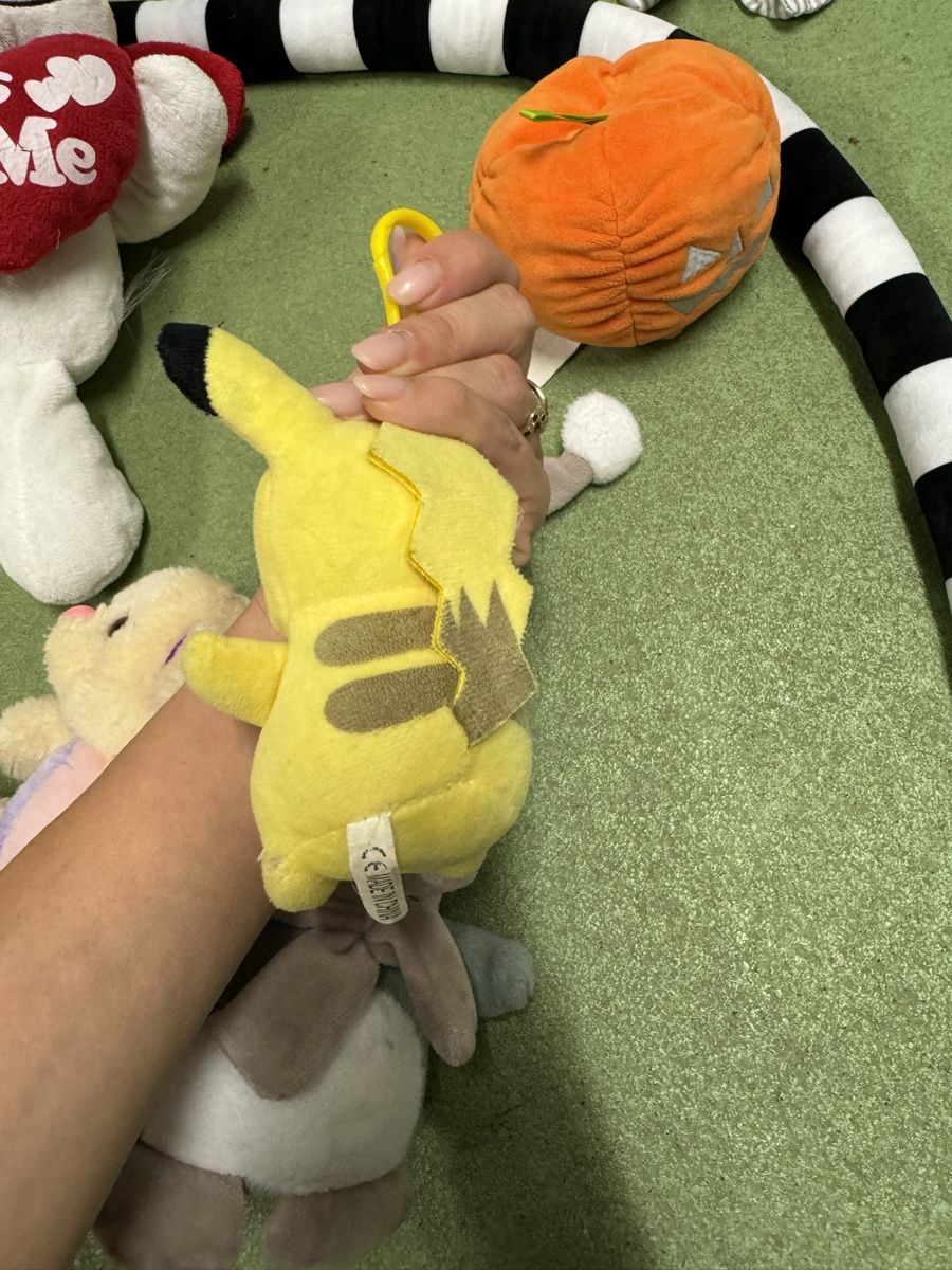 Giocattoli: Plüschtiere Set, Hase, Pikachu, Pinguin uvm. – Usato da Jona venduto da Good_luck_ 4