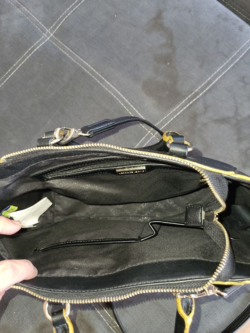 Sacs femmes: sac a main  – D'occasion à Sonvilier par cai_9fqf 1