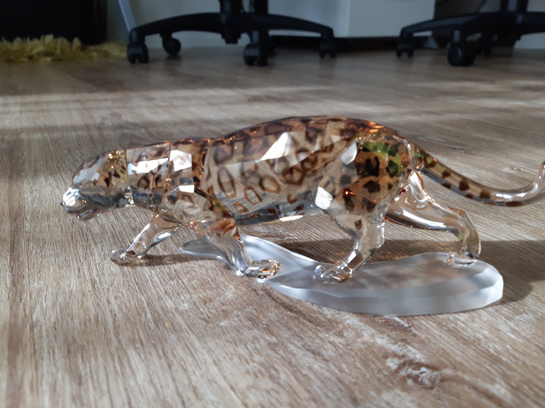 Swarovski Statuette: Swarovski Golden Shine Jaguar – Nuovo (secondo la descrizione) da Thierachern venduto da Shila99