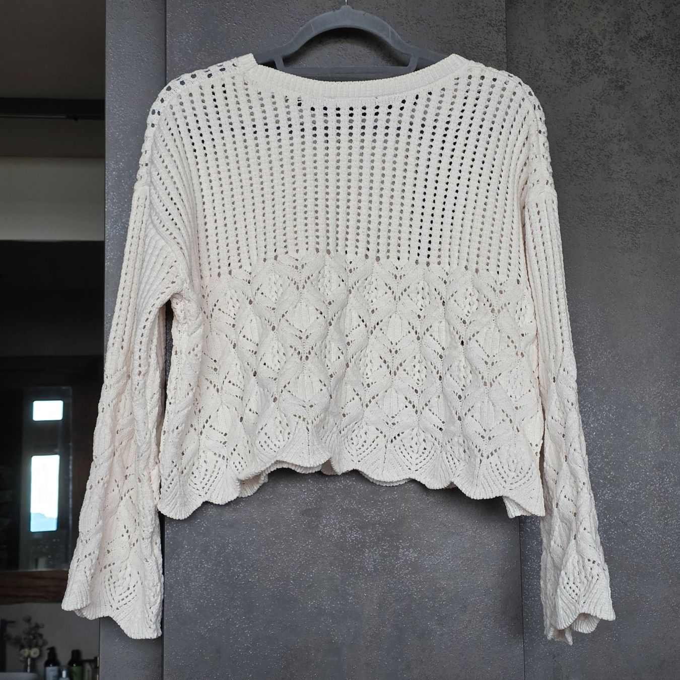 Zara Maglioni & Felpe: 🐸 ZARA WEITER CROP PULLOVER M OFFWHITE – Nuovo (secondo la descrizione) da Môtier (Vully) venduto da Frogs 5