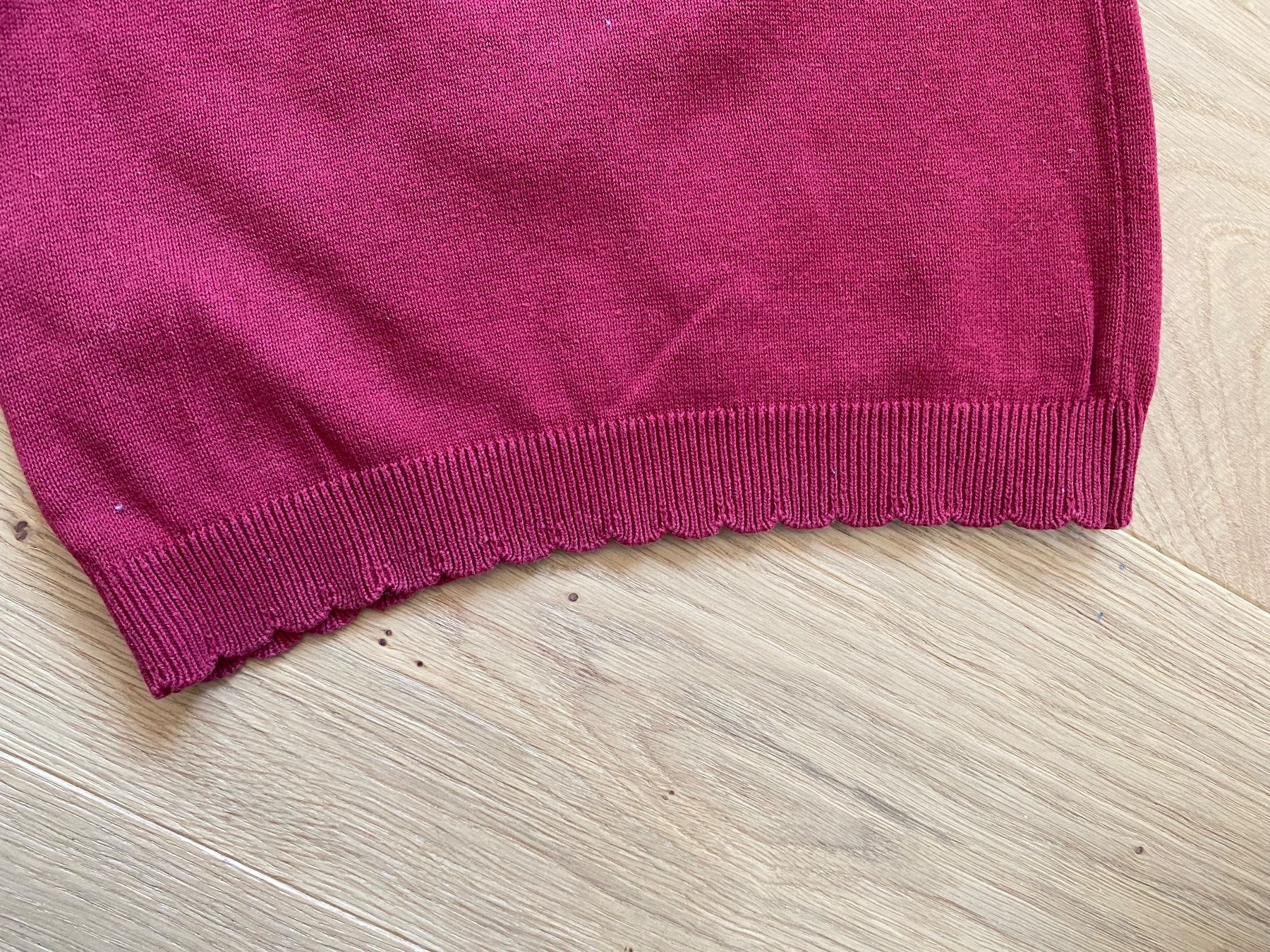 Pullover & Sweatshirts: Herziger Disney Minnie Pullover mit Pailletten Gr 104 – Gebraucht aus Trachslau von RetoM1982 4