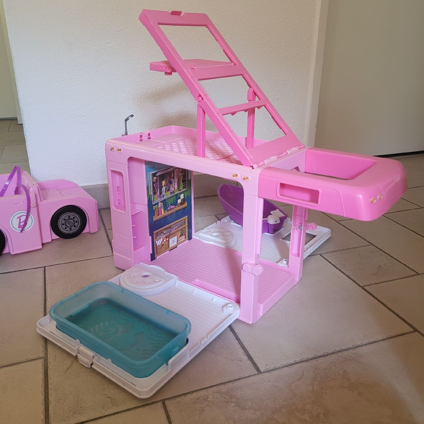 Giocattoli: Barbie Wohnmobil Camper Traumvilla – Usato da Arth venduto da BaMiLiScH 4