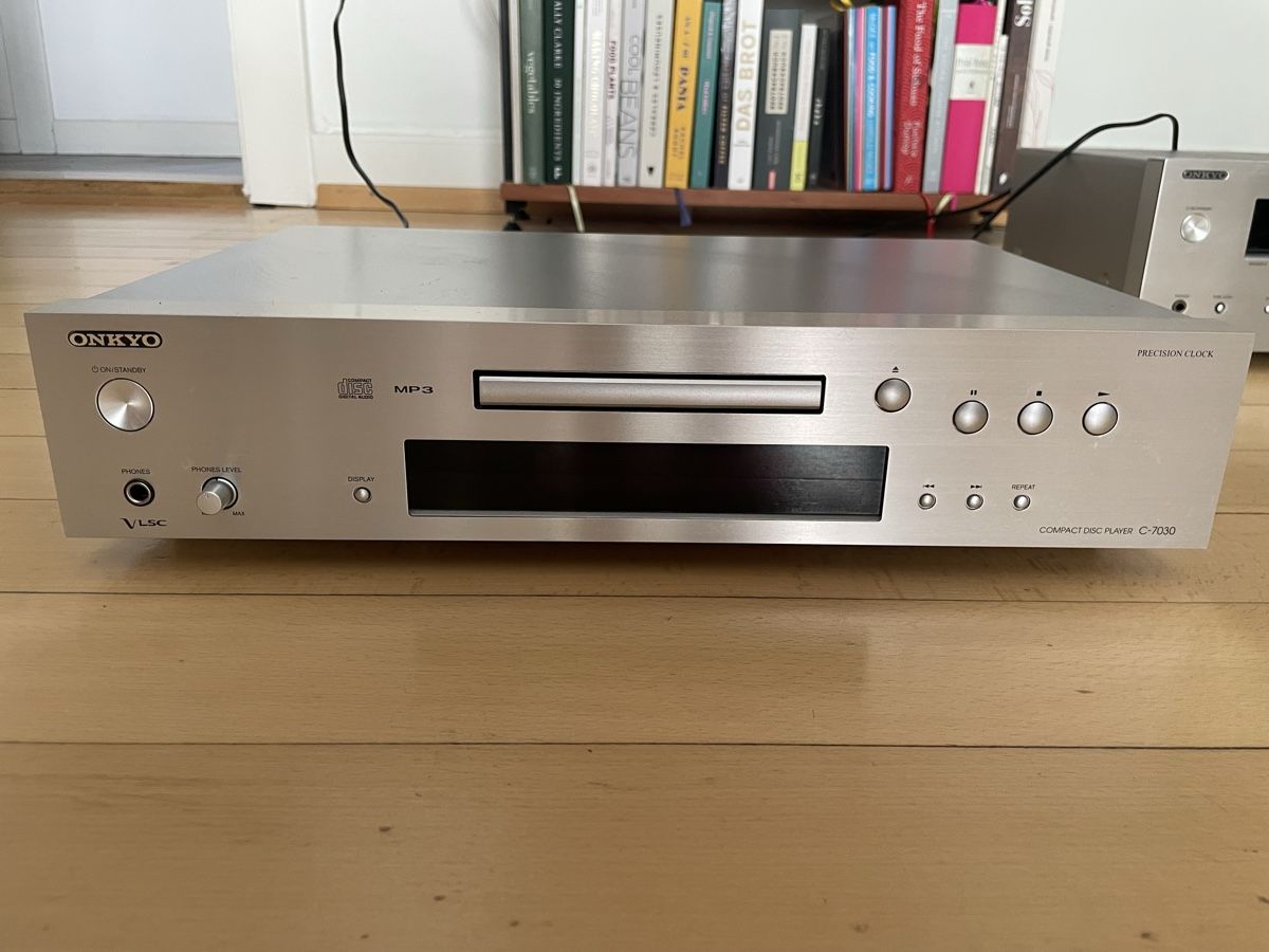 Onkyo Lettore multimediale & Streamer: Onkyo C-7030 / Hifi-CD-Player – Usato da Zürich venduto da knipso 1
